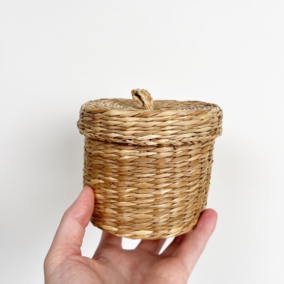 Vintage Coastal Cowgirl 9 Piece Eclectic Bundle House Wear Set Brass Shell Woven - Picture 6 of 10